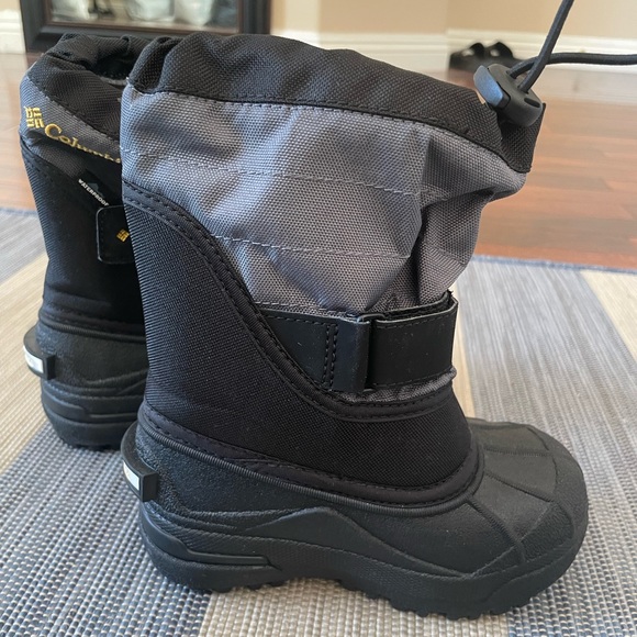 Columbia Unisex-Child Powderbug Plus Ii Snow Boot Size 10 - Picture 4 of 4